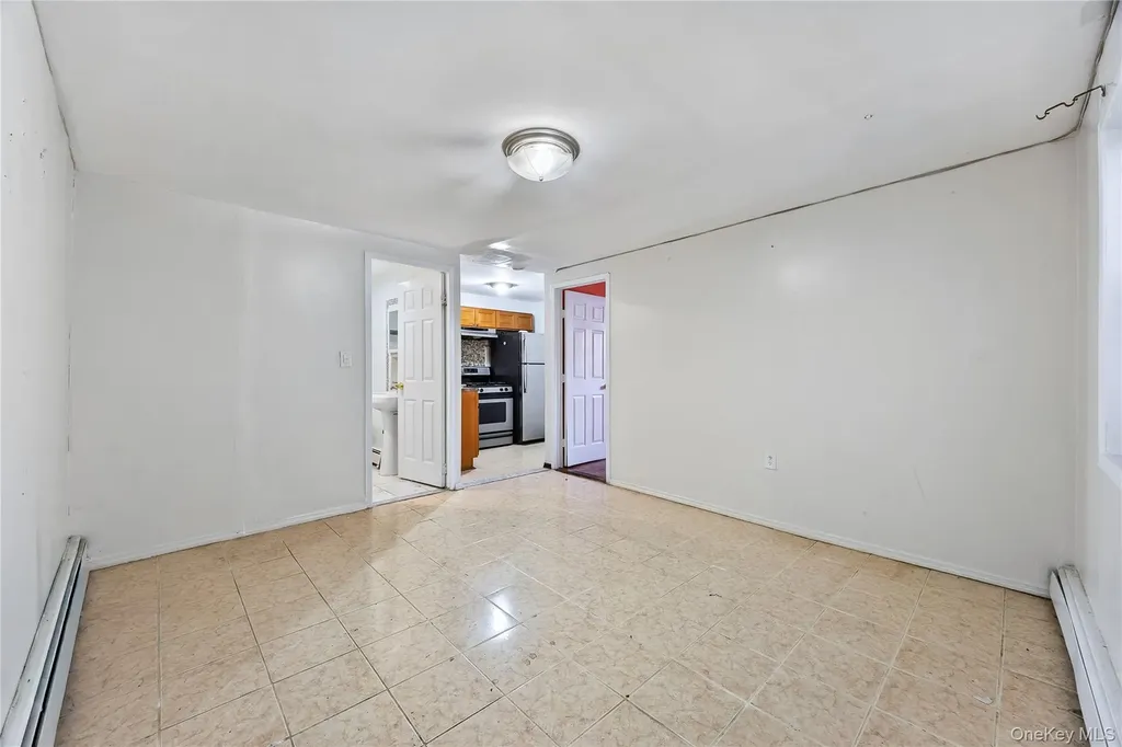 1907 Edenwald Avenue Bronx NY 10466