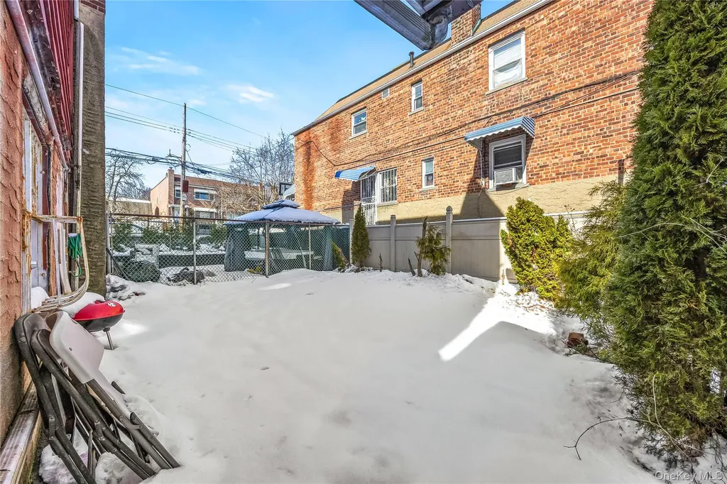1907 Edenwald Avenue Bronx NY 10466