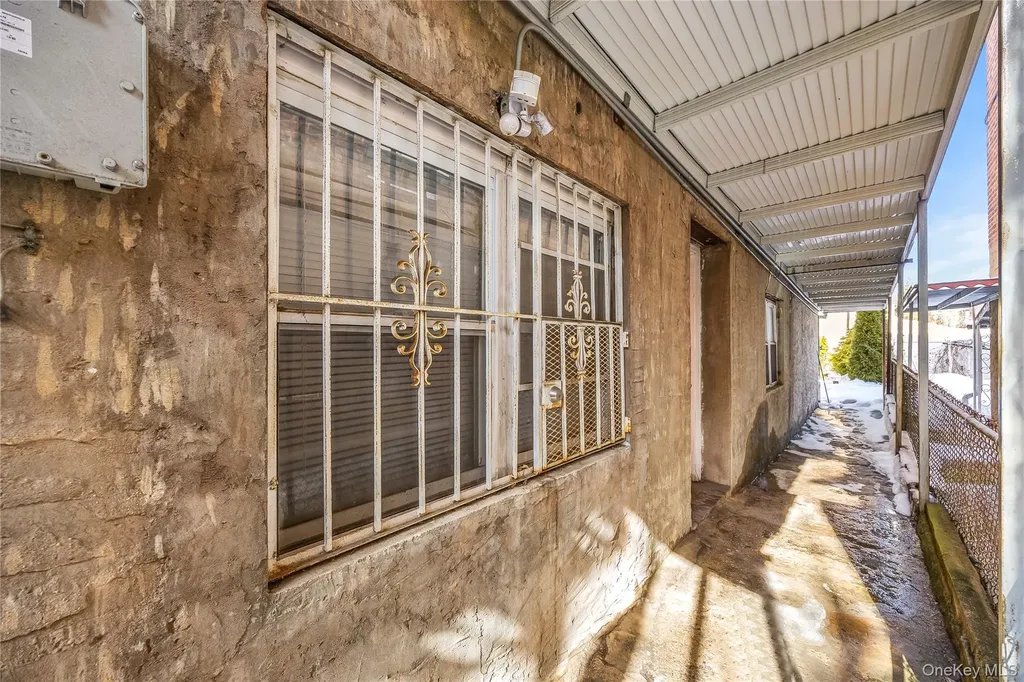 1907 Edenwald Avenue Bronx NY 10466