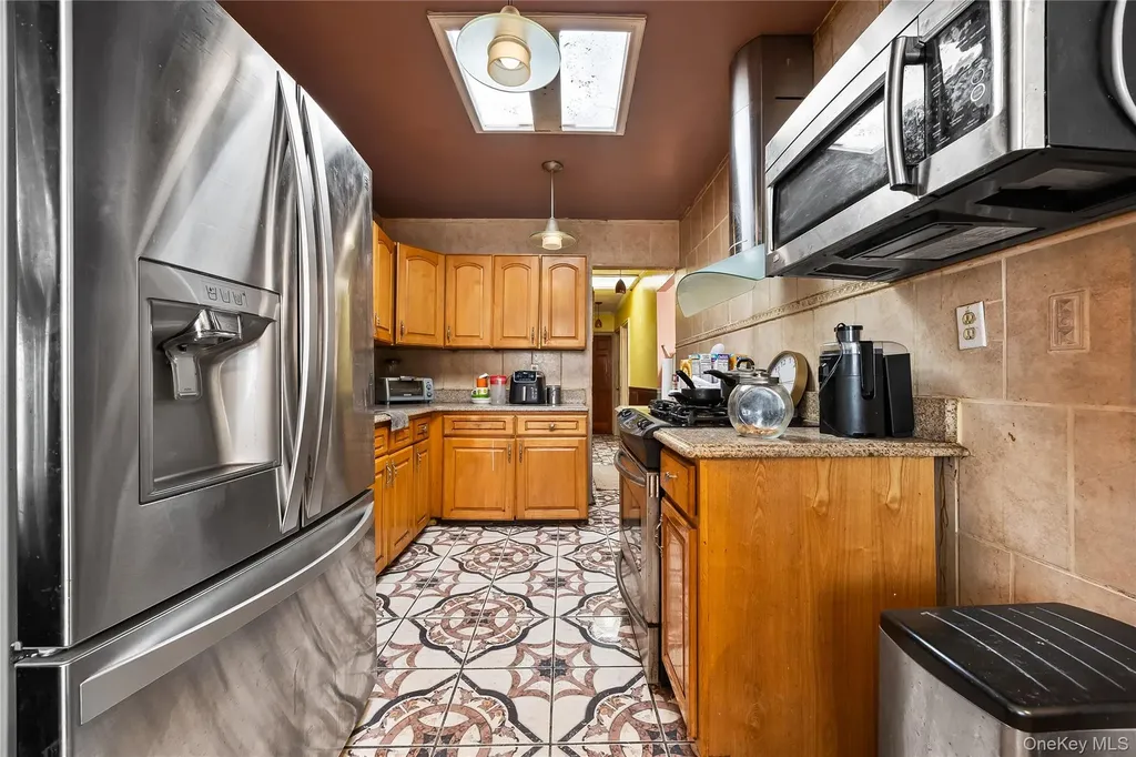 1907 Edenwald Avenue Bronx NY 10466