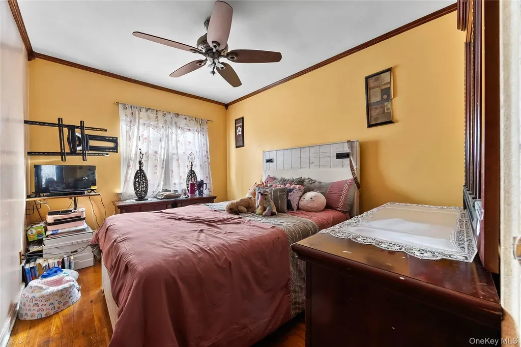 1907 Edenwald Avenue Bronx NY 10466