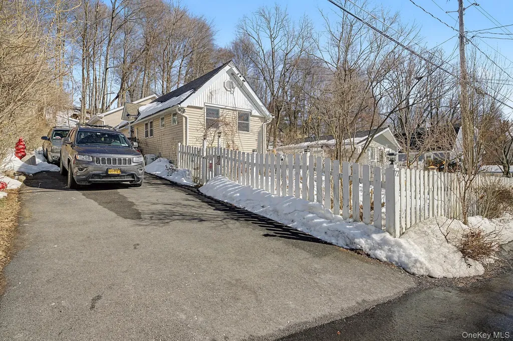 72 Putnam Drive Carmel NY 10512