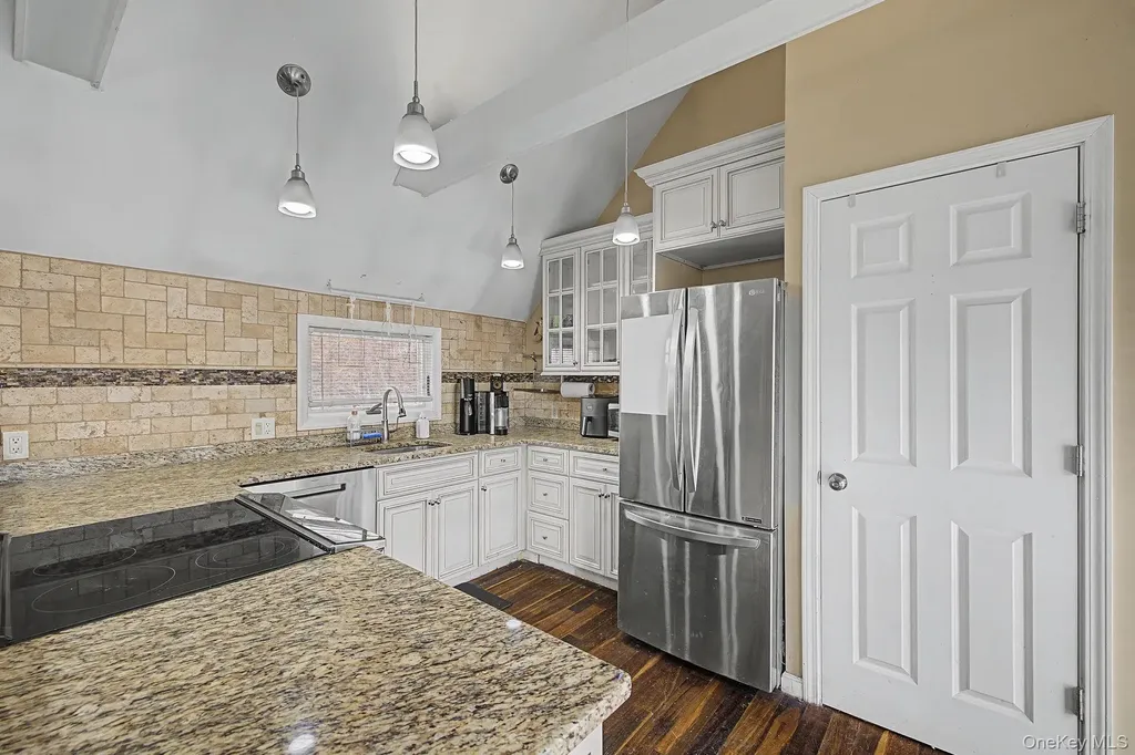 72 Putnam Drive Carmel NY 10512