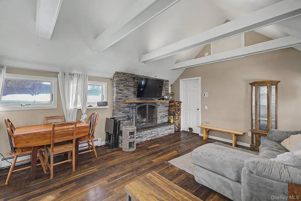 72 Putnam Drive Carmel NY 10512