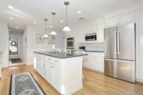10 Dogwood Lane West Nyack NY 10994