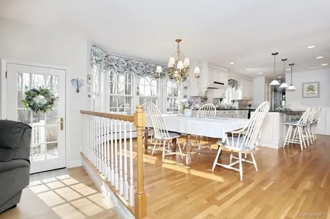 10 Dogwood Lane West Nyack NY 10994