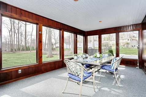 10 Dogwood Lane West Nyack NY 10994