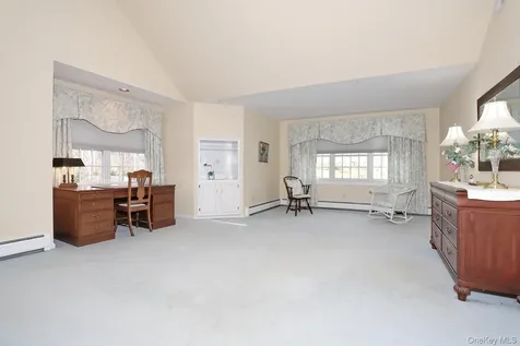 10 Dogwood Lane West Nyack NY 10994