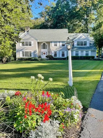 10 Dogwood Lane West Nyack NY 10994