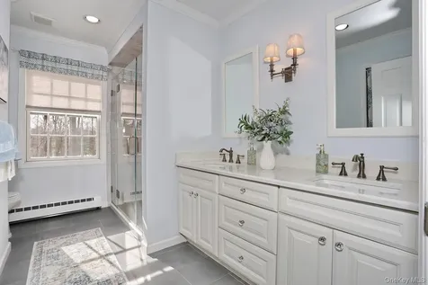 10 Dogwood Lane West Nyack NY 10994
