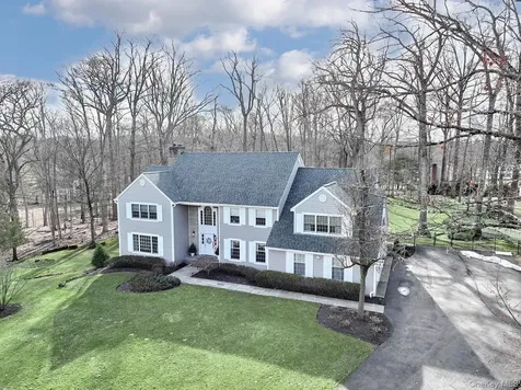 10 Dogwood Lane West Nyack NY 10994