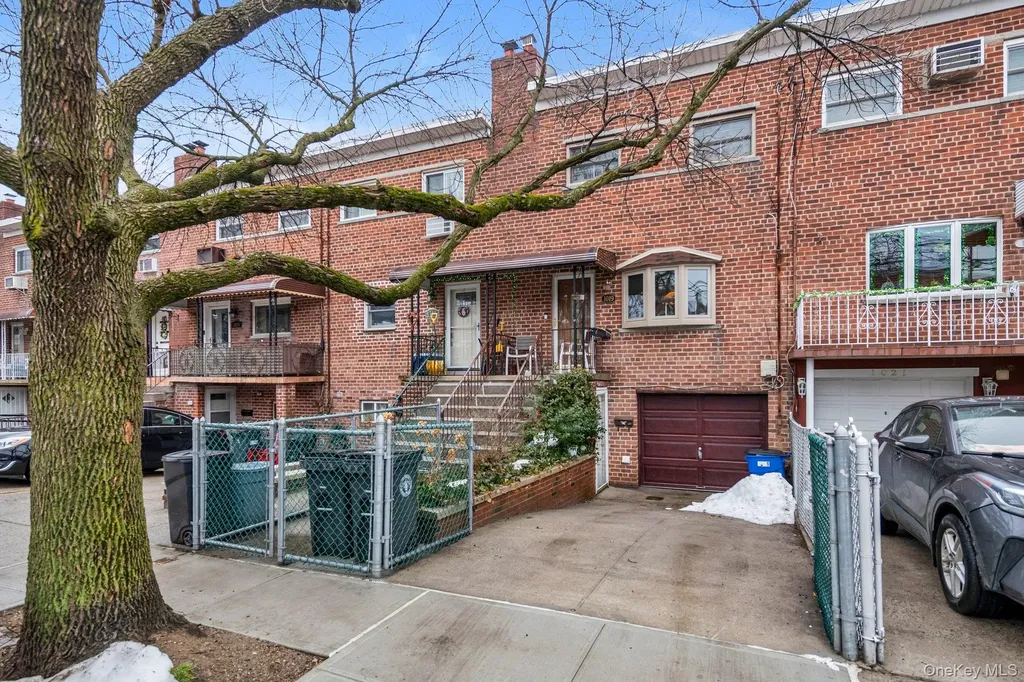 1019 Vincent Avenue Bronx NY 10465
