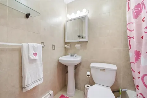 14356 229th Street Laurelton NY 11413