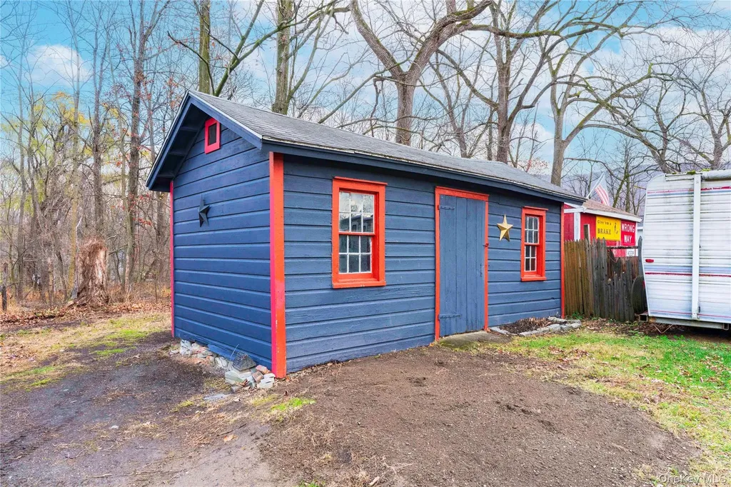 9 Maple Street Glenham NY 12527