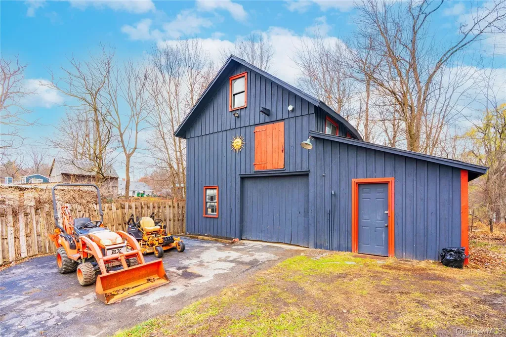 9 Maple Street Glenham NY 12527