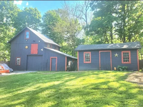 9 Maple Street Glenham NY 12527