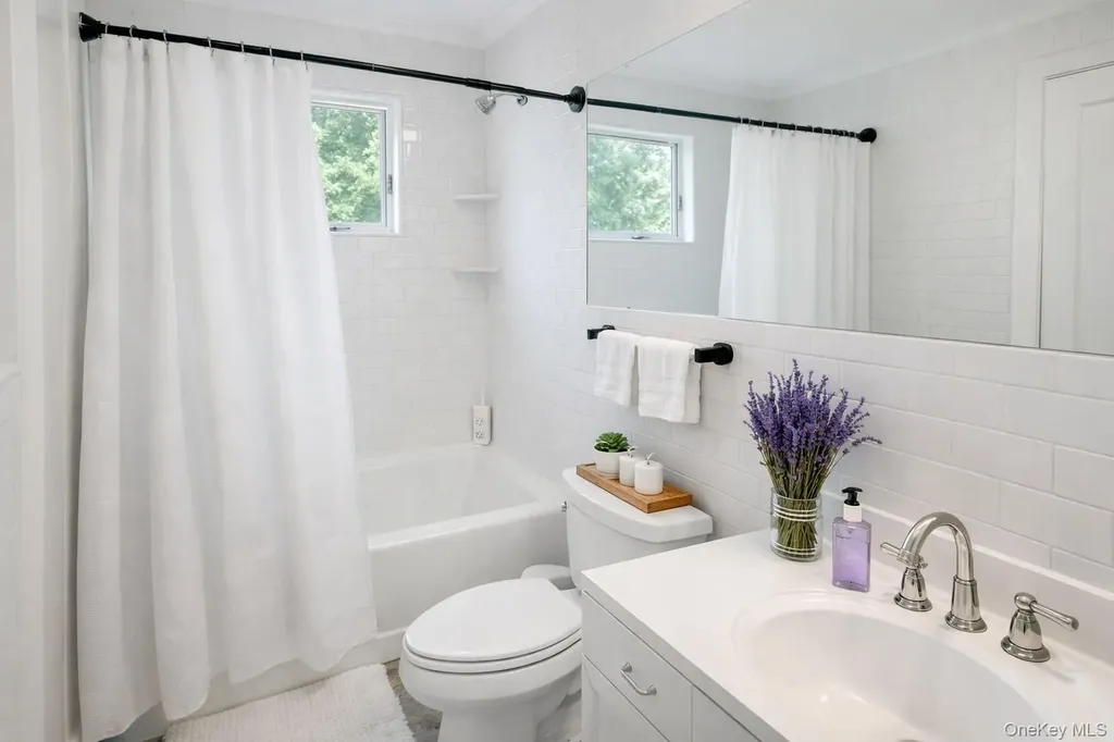 205 Pine Avenue Southold NY 11971