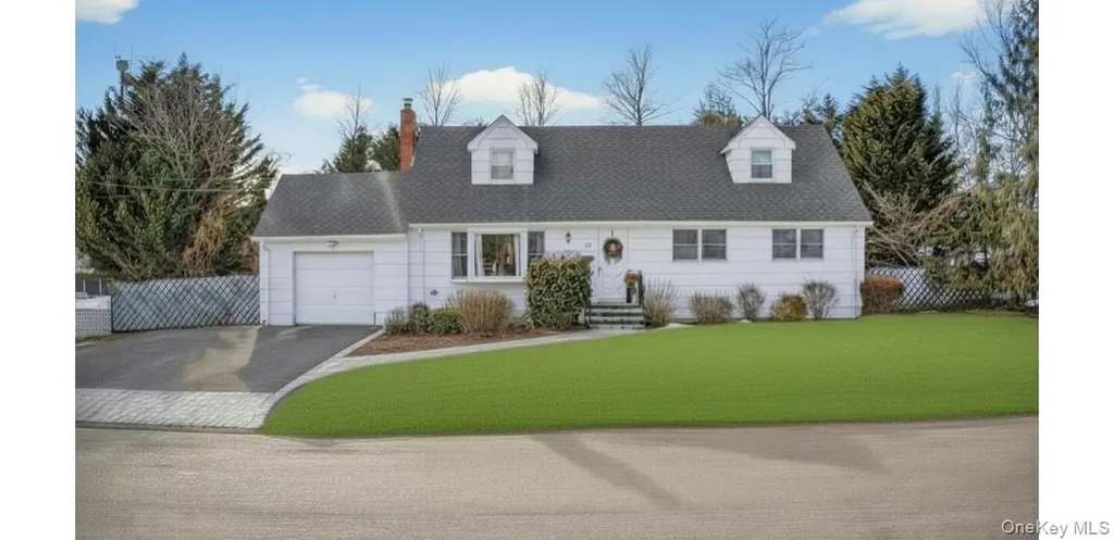 52 Central Avenue Patchogue NY 11772