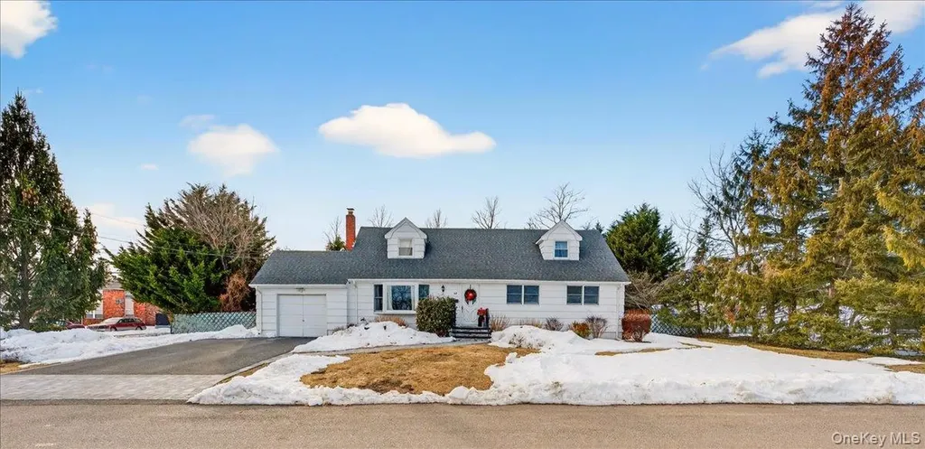 52 Central Avenue Patchogue NY 11772