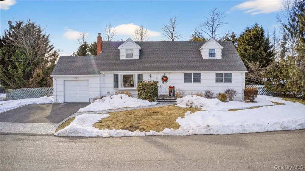 52 Central Avenue Patchogue NY 11772