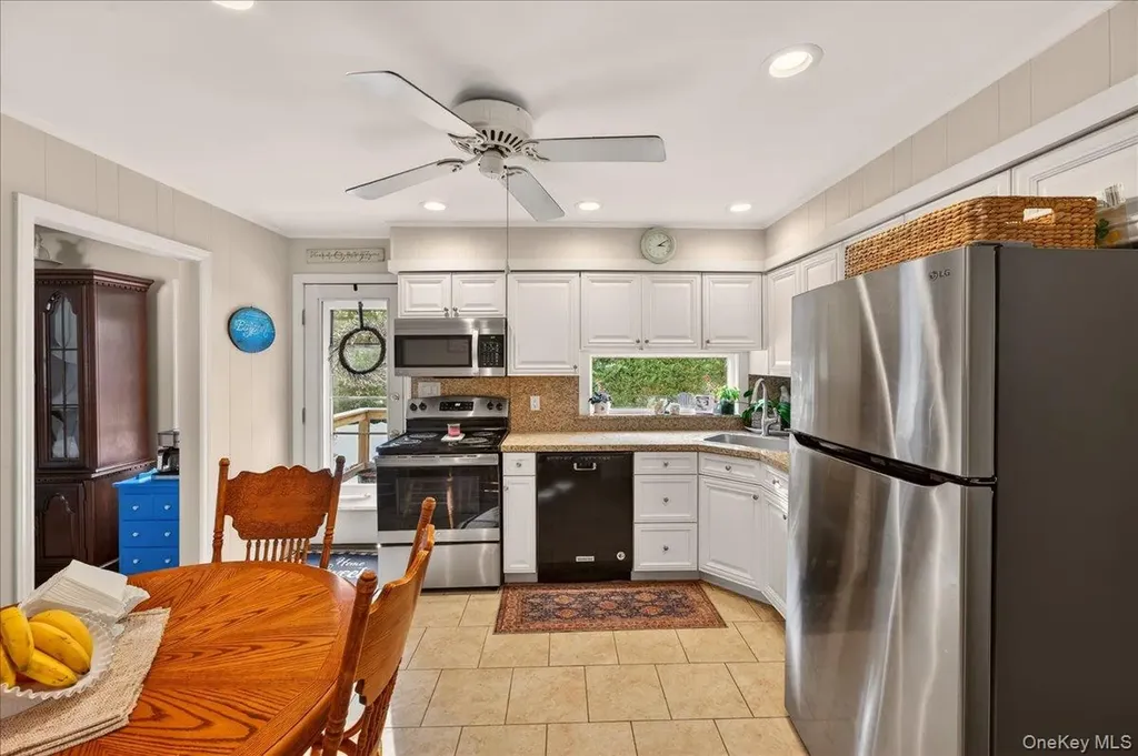 52 Central Avenue Patchogue NY 11772