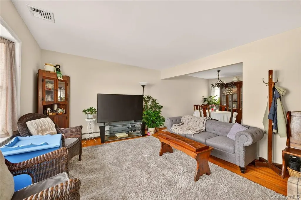 52 Central Avenue Patchogue NY 11772
