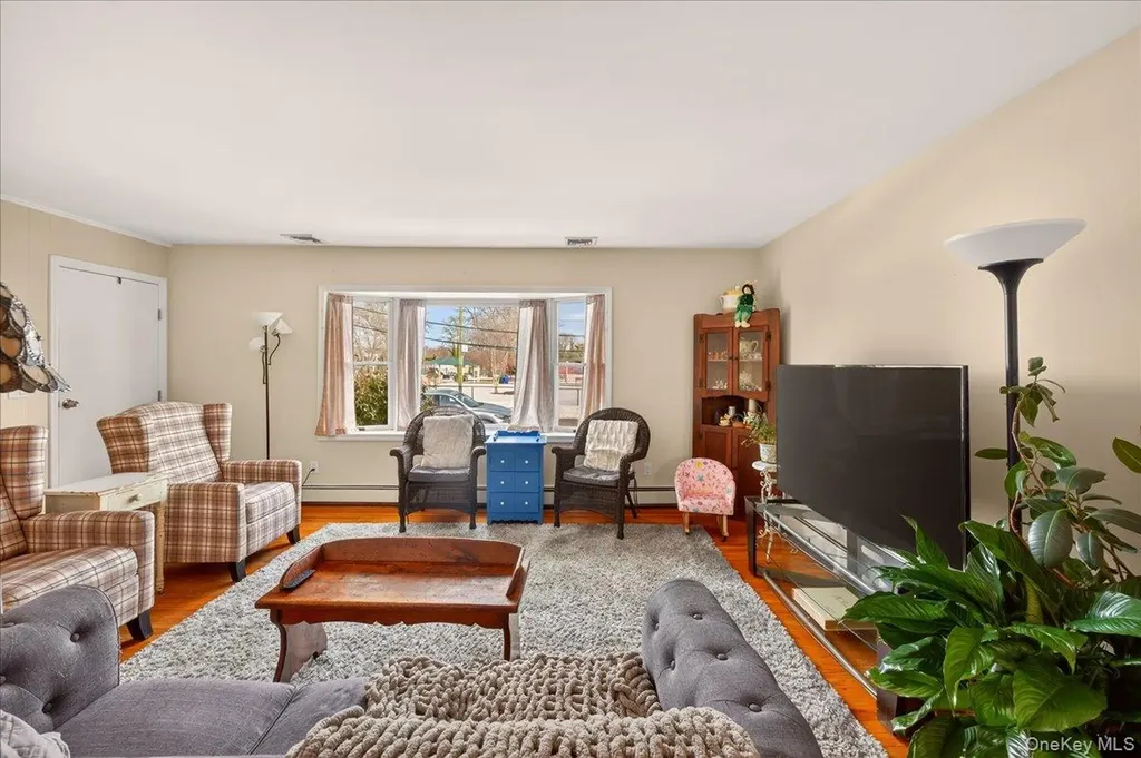 52 Central Avenue Patchogue NY 11772