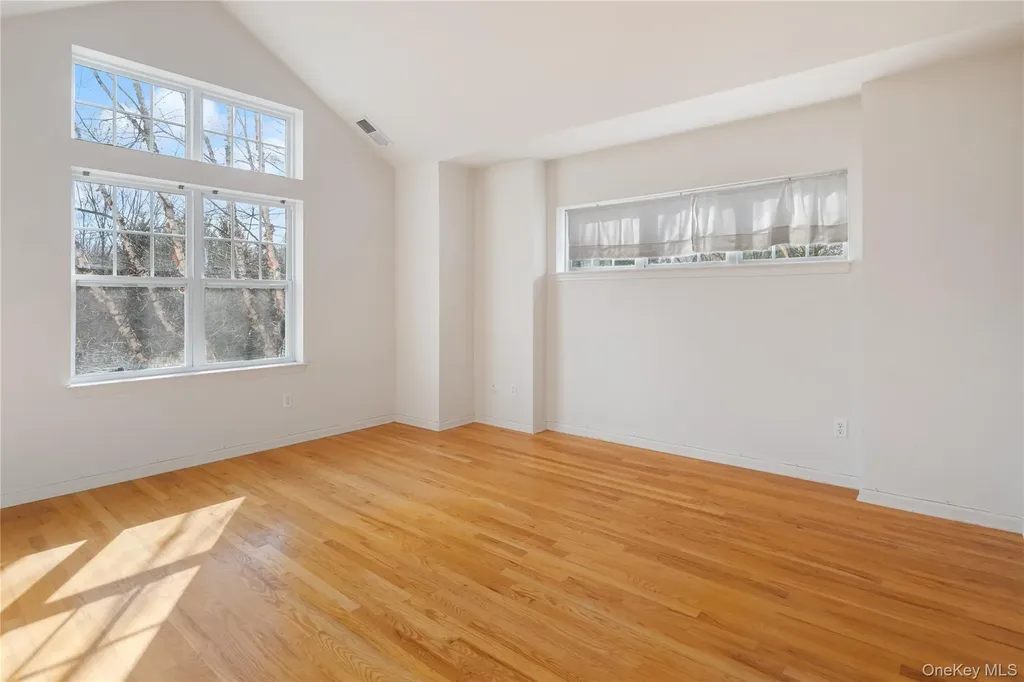121 Northview Court Peekskill NY 10566