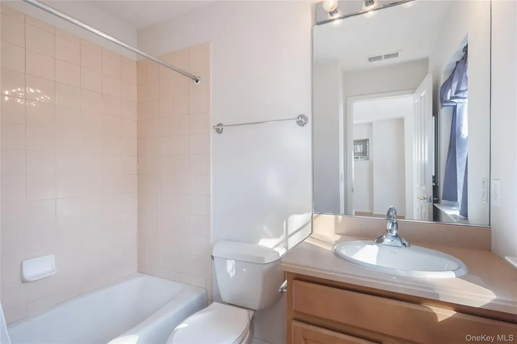 121 Northview Court Peekskill NY 10566