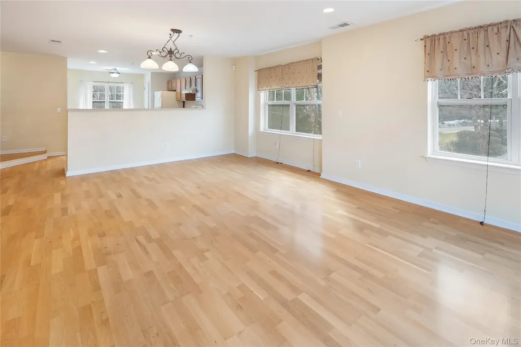 121 Northview Court Peekskill NY 10566