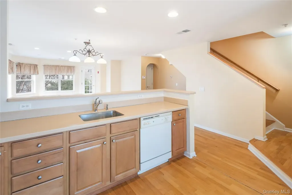 121 Northview Court Peekskill NY 10566