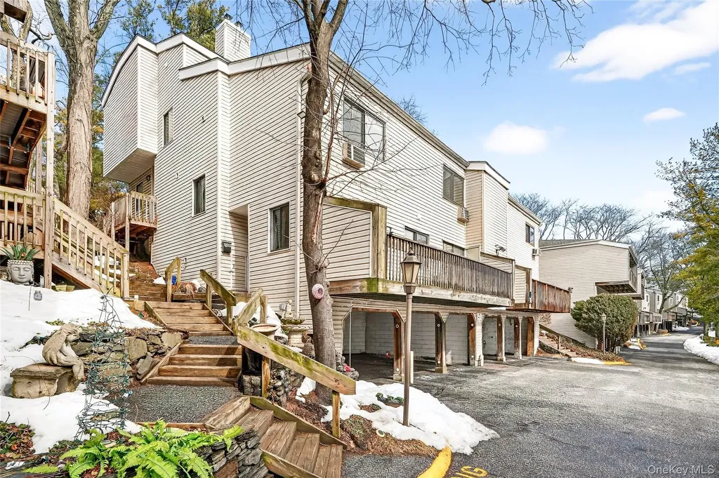 22 Hillside Terrace White Plains NY 10601