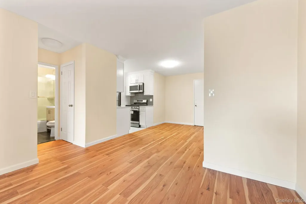 70-25 Yellowstone Boulevard Forest Hills NY 11375