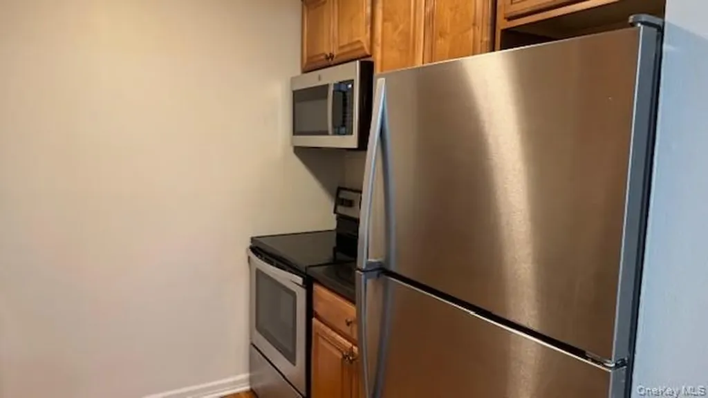63 Poplar Lane Middletown NY 10941