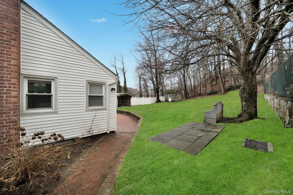 9 Valley View Drive Yonkers NY 10710
