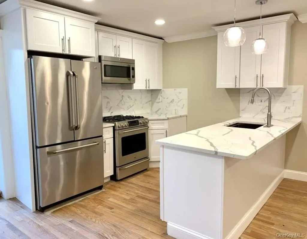 2301 Bathgate Avenue Bronx NY 10458