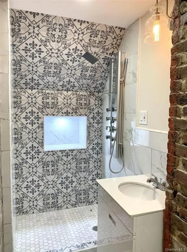 2301 Bathgate Avenue Bronx NY 10458