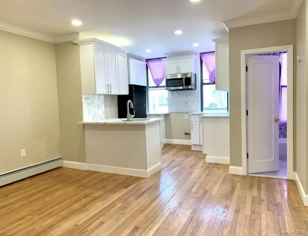 2301 Bathgate Avenue Bronx NY 10458