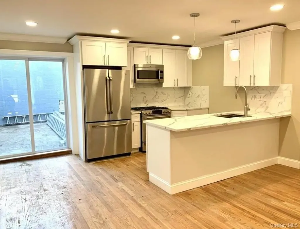 2301 Bathgate Avenue Bronx NY 10458