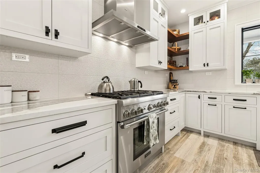 55 S Phillips Avenue Speonk NY 11972