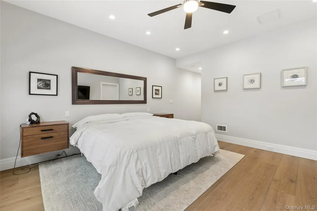 55 S Phillips Avenue Speonk NY 11972