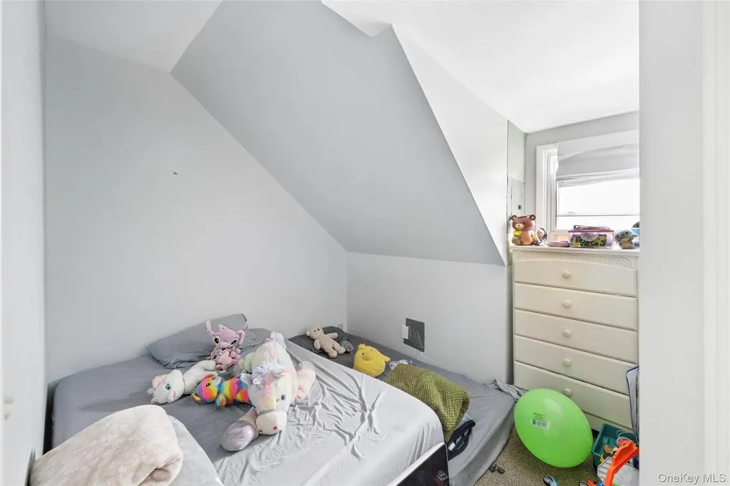 5 Wedgewood Drive Coram NY 11727