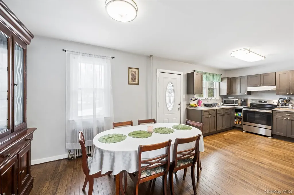 5 Wedgewood Drive Coram NY 11727