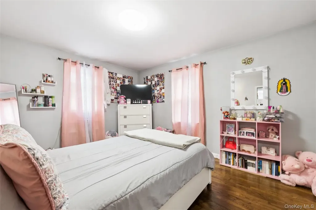 5 Wedgewood Drive Coram NY 11727