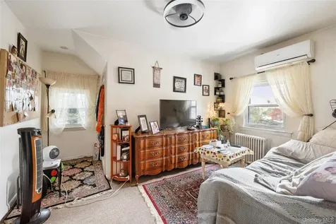 5 Wedgewood Drive Coram NY 11727