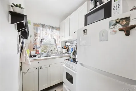 5 Wedgewood Drive Coram NY 11727