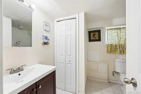 5 Wedgewood Drive Coram NY 11727