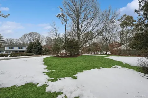 5 Wedgewood Drive Coram NY 11727