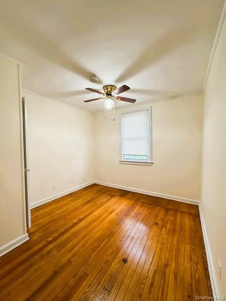 42 Hamilton Road North Merrick NY 11566
