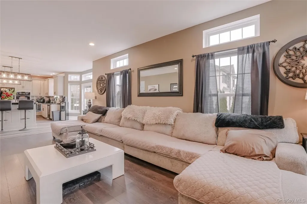 3002 Molly Pitcher Drive New Windsor NY 12553